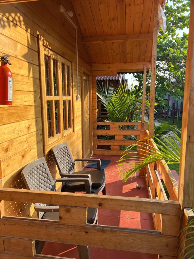 Happy Shack Beach And Wooden Huts Colva Exterior photo