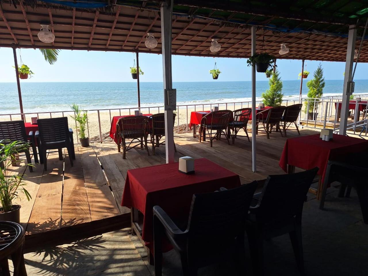 Happy Shack Beach And Wooden Huts Colva Exterior photo